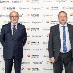 HISPASAT y la Fundación Repsol  desarrollarán tecnologías de control  satelital para la reforestación y la  compensación de CO₂